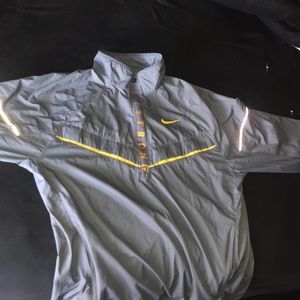Nike Livestrong Windbreaker Medium